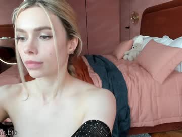 See _hidden_gem_ online Now @ gyat.cam