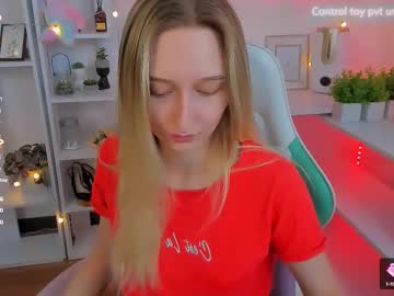 See _ri_na_ online Now @ gyat.cam