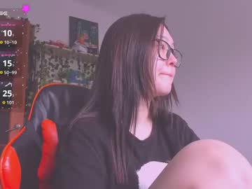 See Angeliclever online Now @ gyat.cam