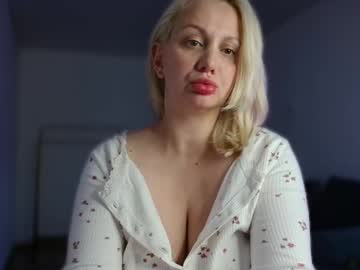 See Avrora__love online Now @ gyat.cam