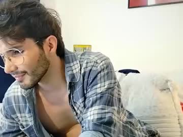 See Camilosaennz online Now @ gyat.cam