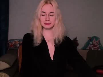 See Carinfox online Now @ gyat.cam
