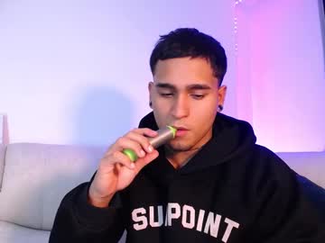 See Chriss_wg_ online Now @ gyat.cam