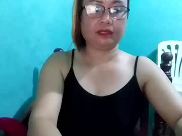 See Cutechey06 online Now @ gyat.cam
