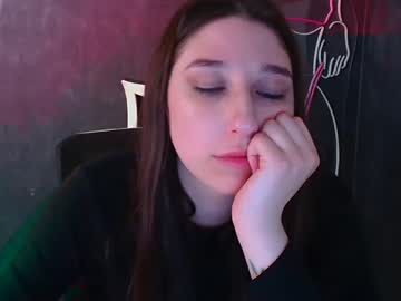 See Demmi_jane online Now @ gyat.cam