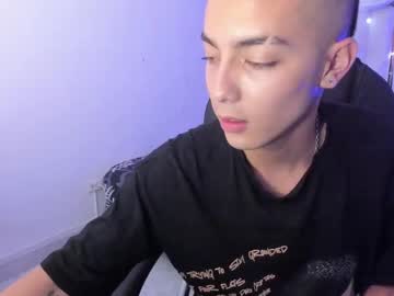 See Dereck_boy8 online Now @ gyat.cam