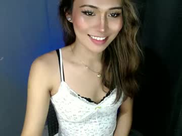 See Dolcyfucker_ online Now @ gyat.cam