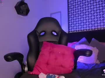 See Gigi_strawberry online Now @ gyat.cam