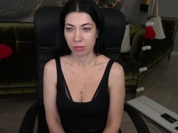 See Holyynun_ online Now @ gyat.cam