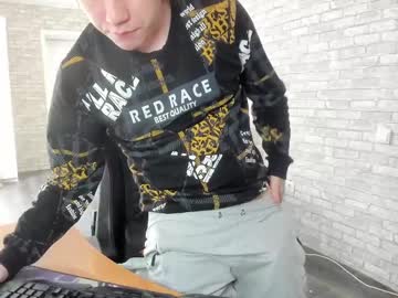 See Iliaskrislove online Now @ gyat.cam