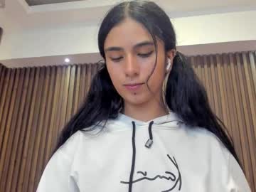 See Isabella_cooper9 online Now @ gyat.cam