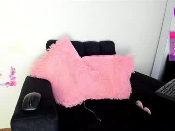 See Its__angelica_ online Now @ gyat.cam