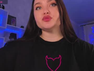 See Jennisxcharming online Now @ gyat.cam