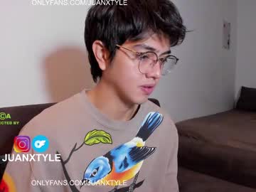 See Juancamroom online Now @ gyat.cam