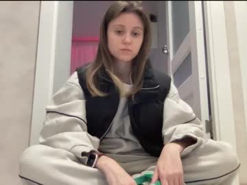 See Julietsensation online Now @ gyat.cam