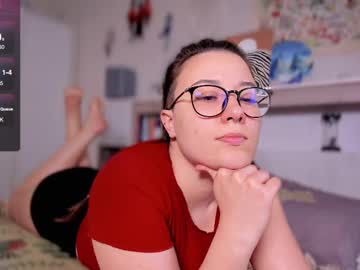 See Laratacker online Now @ gyat.cam