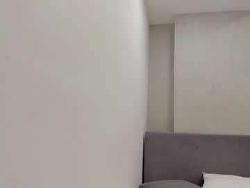 See Laravillalobos online Now @ gyat.cam