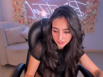 See Larisasmirnov online Now @ gyat.cam