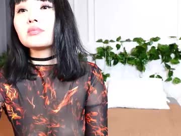 See Lianayun online Now @ gyat.cam