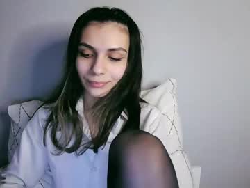 See Lilirose_x online Now @ gyat.cam