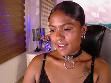 See Lucie_harper online Now @ gyat.cam