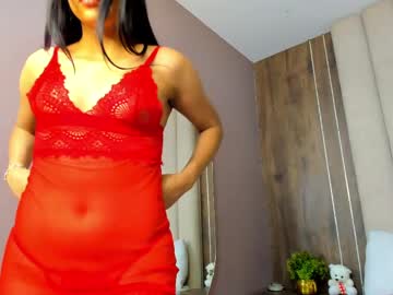 See Lucysalvatore online Now @ gyat.cam