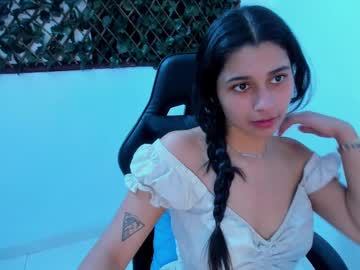 See Megan_whitte_01 online Now @ gyat.cam