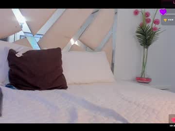 See Monielodge online Now @ gyat.cam