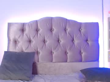 See Moonbrunettee online Now @ gyat.cam
