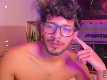See Nicolasrodrii online Now @ gyat.cam
