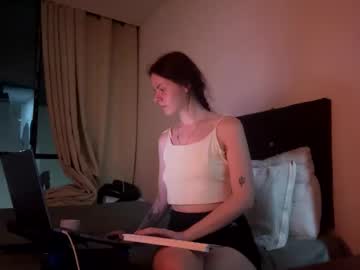 See Only_sarah1 online Now @ gyat.cam