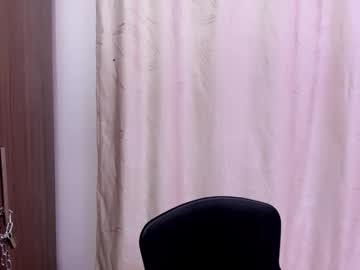 See Oriana_guzman online Now @ gyat.cam