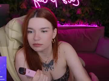 See Redshinee online Now @ gyat.cam