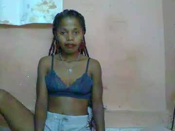 See Rosiahot1 online Now @ gyat.cam