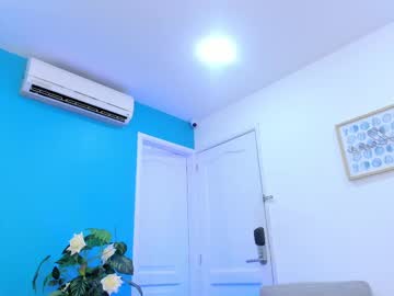 See Sarawagnerr online Now @ gyat.cam
