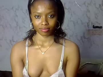 See Sexylucita online Now @ gyat.cam