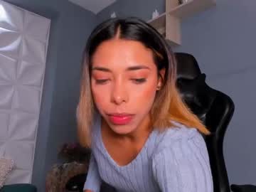See Sophiehicks online Now @ gyat.cam