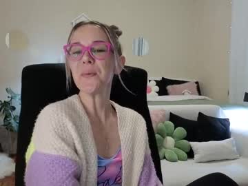 See Sugar_spice_all_things_nice online Now @ gyat.cam