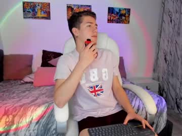 See Thiago_james69 online Now @ gyat.cam