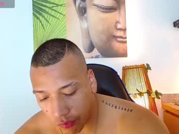 See Tom_muscle1 online Now @ gyat.cam