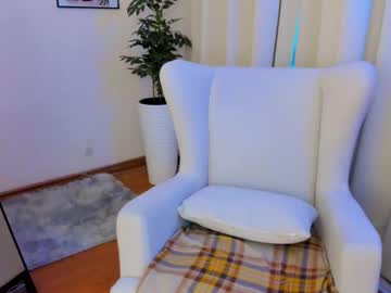 See Vanessasmuth online Now @ gyat.cam