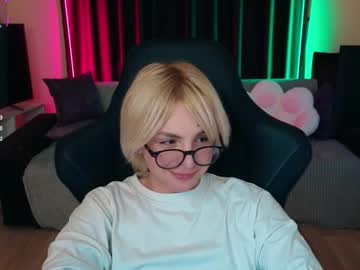 See White_punk online Now @ gyat.cam
