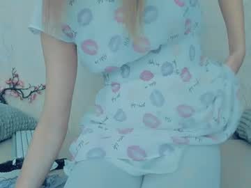 See Your_caramelka online Now @ gyat.cam