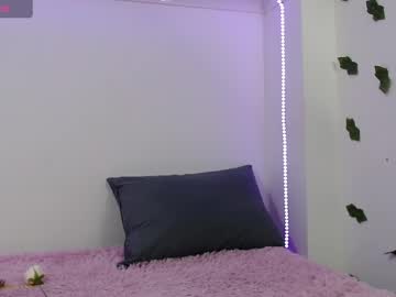 See Zoe_velvet online Now @ gyat.cam